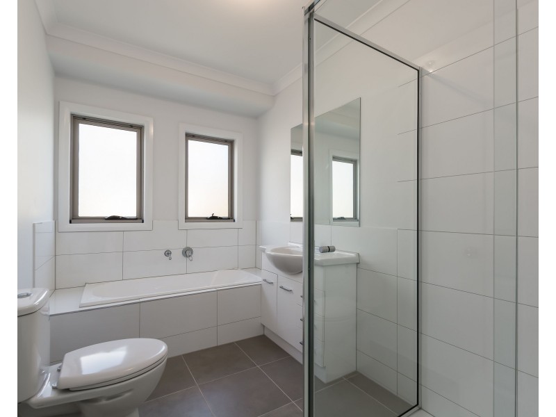 30 Kleine Street, Noble Park VIC 3174