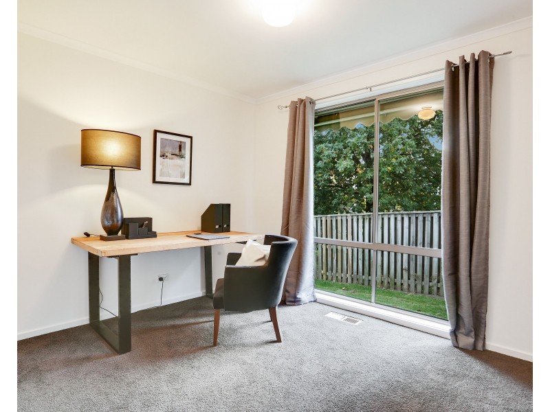 20 Lodge Crescent, Berwick VIC 3806