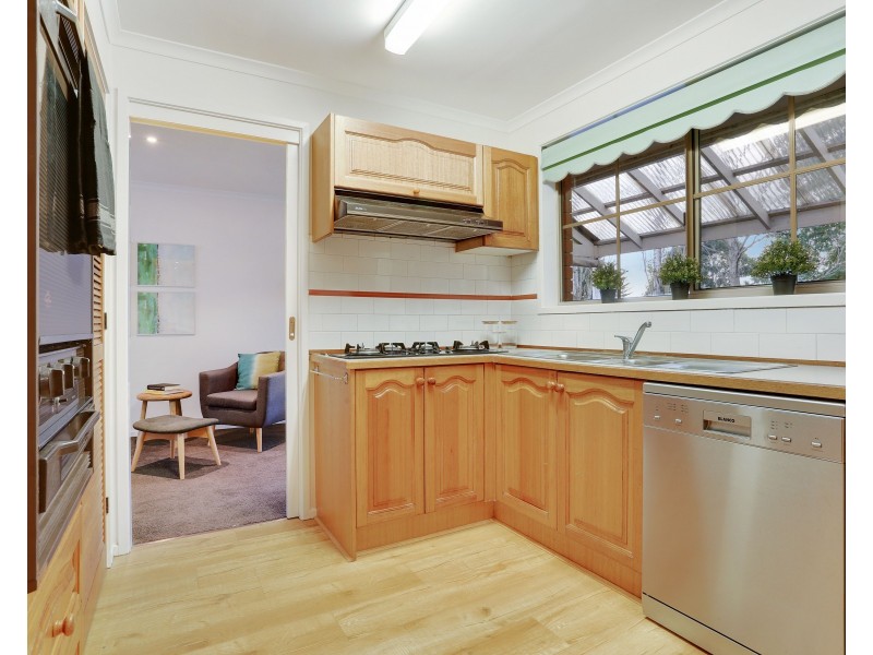 20 Lodge Crescent, Berwick VIC 3806