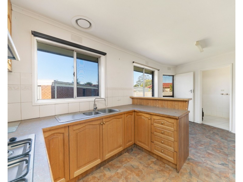 16 Dianne Court, Springvale South VIC 3172