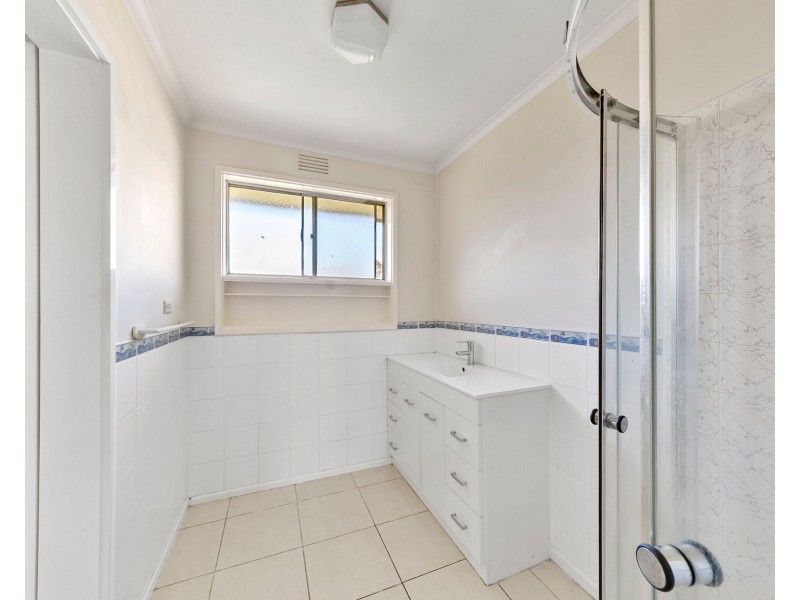 16 Dianne Court, Springvale South VIC 3172