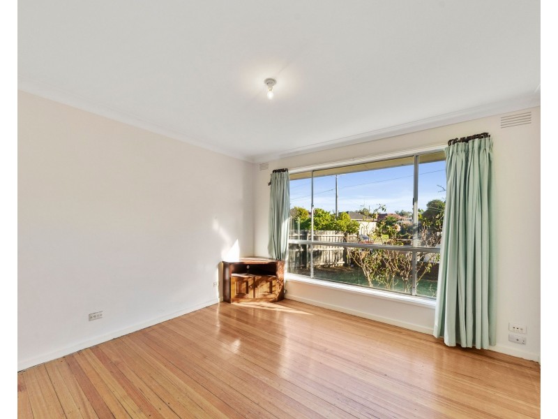 16 Dianne Court, Springvale South VIC 3172