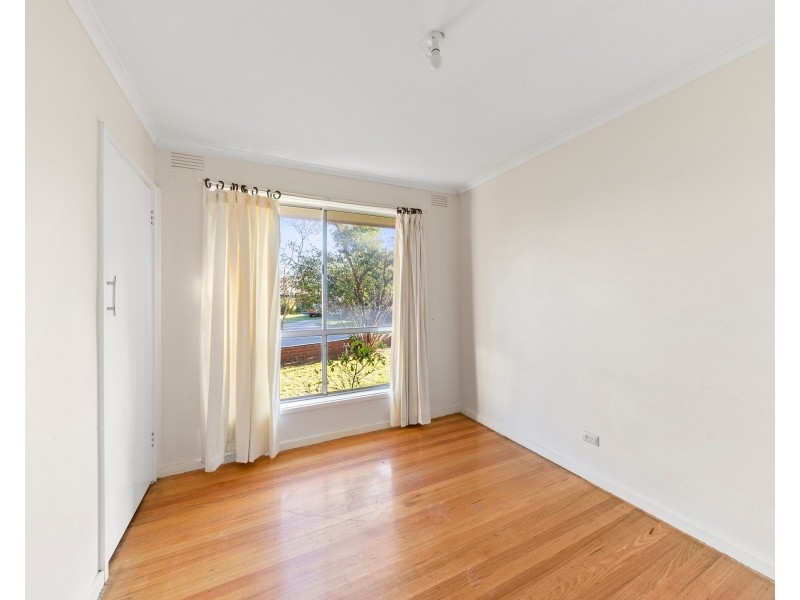 16 Dianne Court, Springvale South VIC 3172