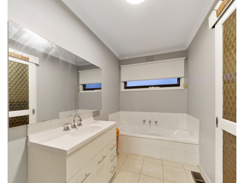 161 Browns Road, Noble Park North VIC 3174