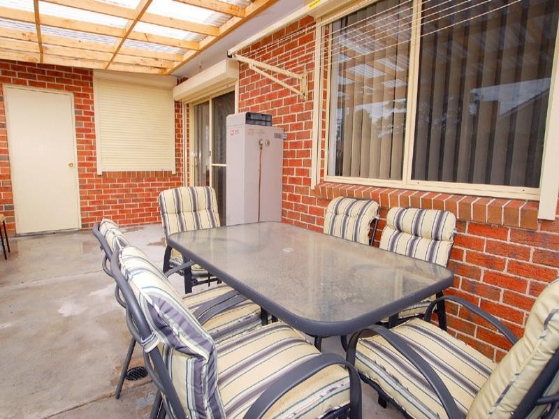 1/12 Bloomfield Road, Noble Park VIC 3174