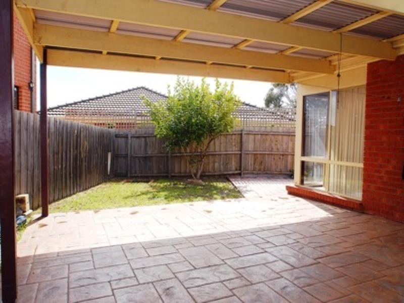 2 Leeson Place, Keysborough VIC 3173
