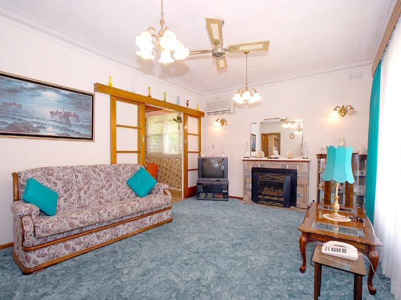 13 Broadoak Street, Noble Park VIC 3174