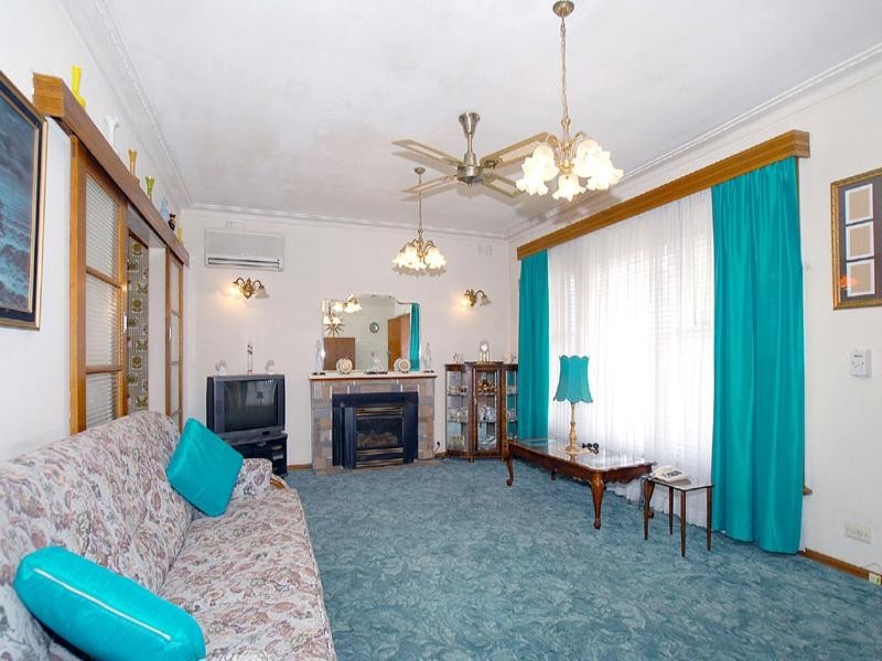 13 Broadoak Street, Noble Park VIC 3174