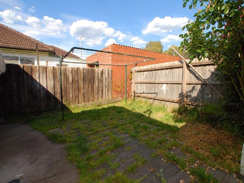 1/3 Briggs Crescent, Noble Park VIC 3174