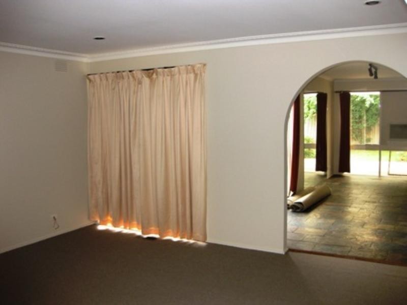 3 Whitehaven Crescent, Noble Park North VIC 3174