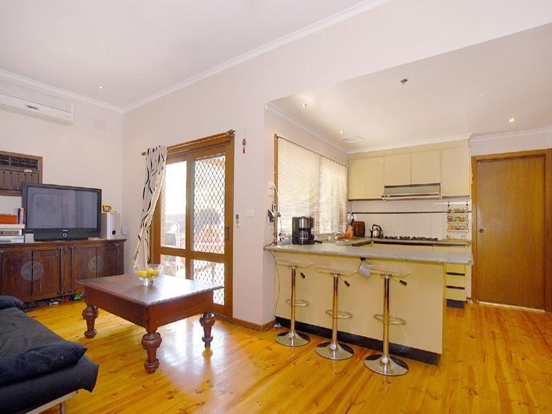 34 Burchall Grove, Dandenong North VIC 3175