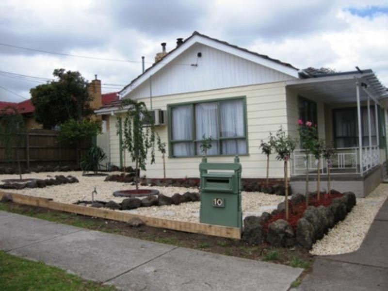 10 Barnett Grove, Noble Park VIC 3174