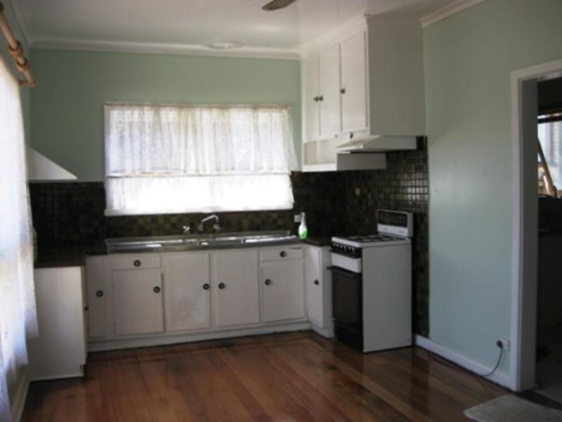 10 Barnett Grove, Noble Park VIC 3174