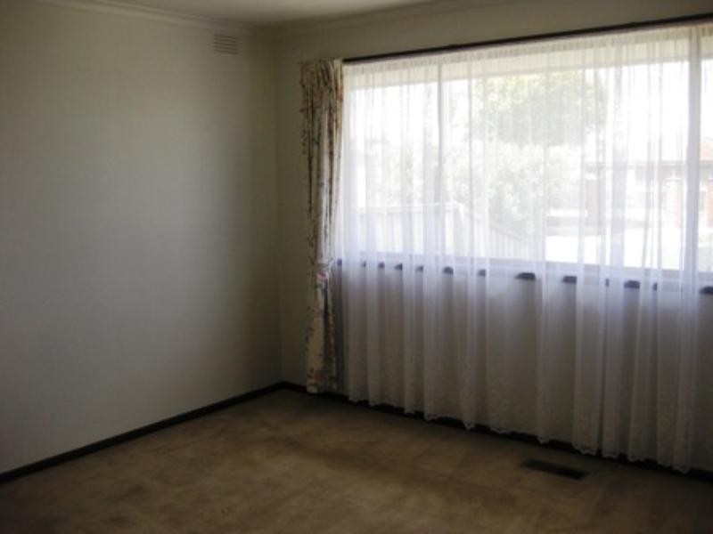 2 Orloff Close, Clayton South VIC 3169