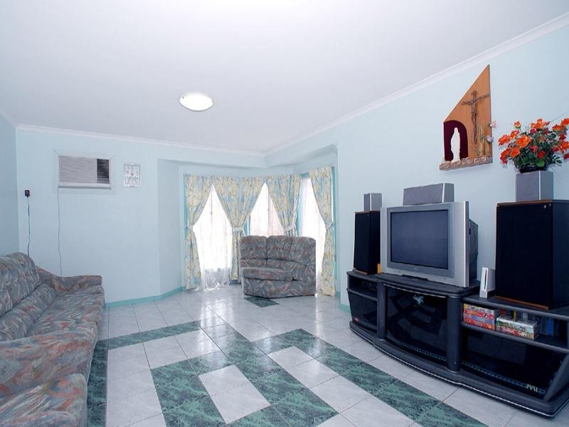 10 Dilley Close, Noble Park North VIC 3174