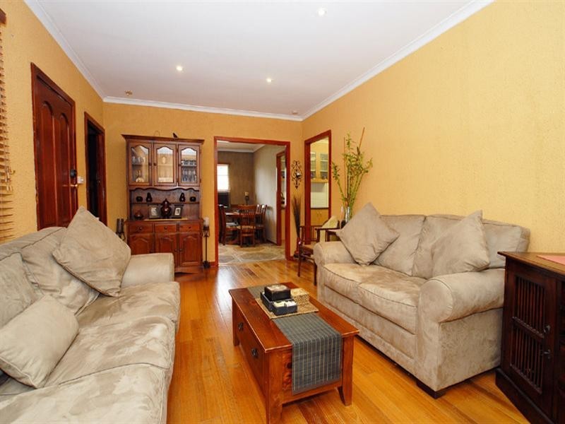 19 Chifley Crescent, Dandenong North VIC 3175