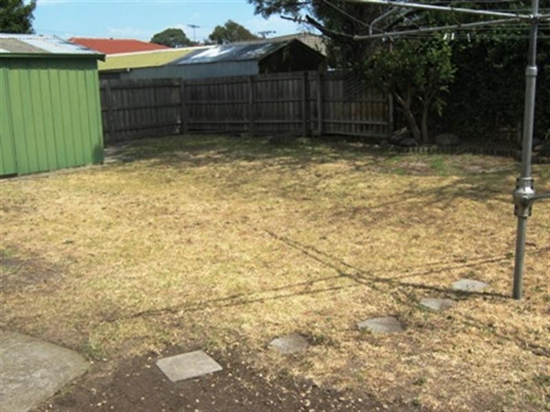 28 Parramatta Crescent, Noble Park VIC 3174