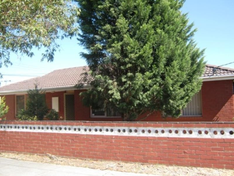 4 Simon Avenue, Noble Park VIC 3174