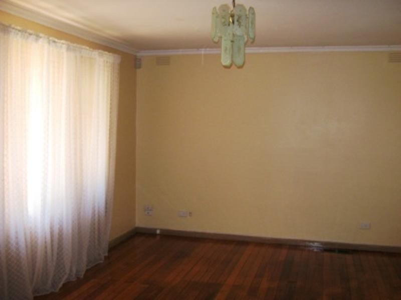 4 Simon Avenue, Noble Park VIC 3174