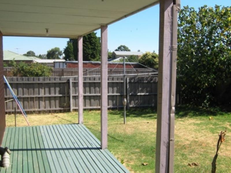 4 Simon Avenue, Noble Park VIC 3174