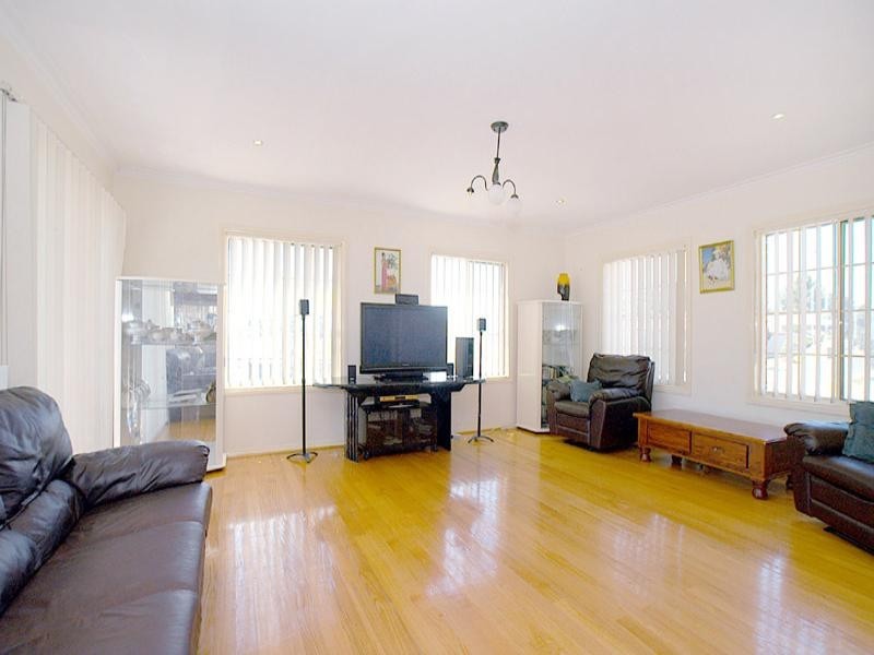 22 Hillview Drive, Carrum Downs VIC 3201