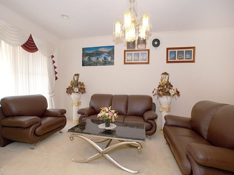 9 Jolimont Place, Dingley Village VIC 3172