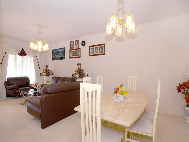 9 Jolimont Place, Dingley Village VIC 3172