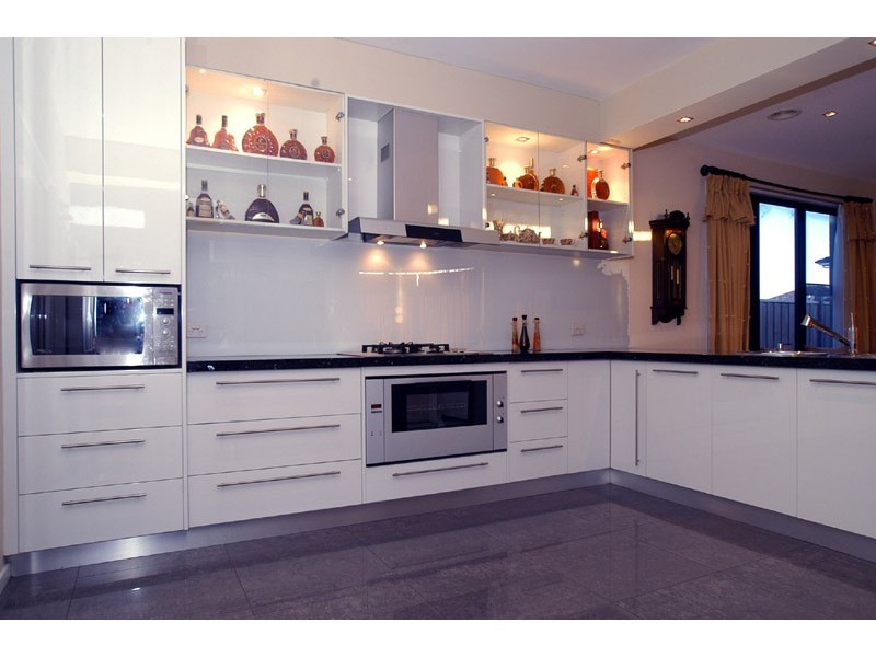 14 Broadwater Drive, Waterways VIC 3195