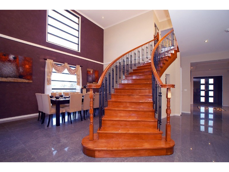 14 Broadwater Drive, Waterways VIC 3195