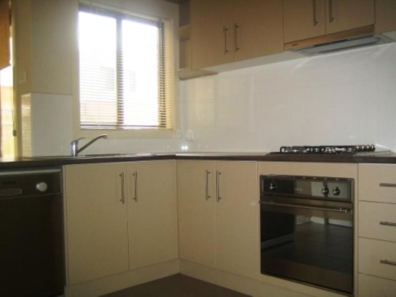 15/42 Liege Avenue, Noble Park VIC 3174