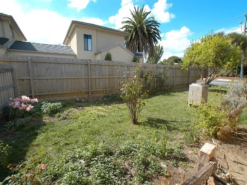 419 Middleborough Road, Box Hill VIC 3128