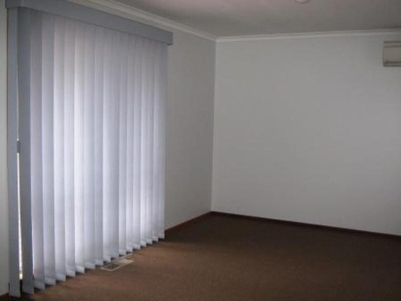 9 Mons Parade, Noble Park VIC 3174