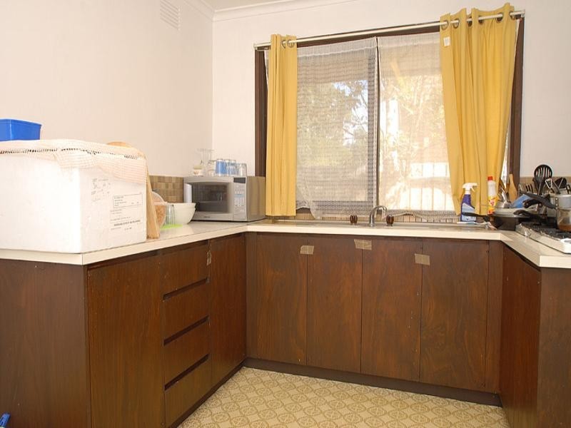 2/22 Amersham Avenue, Springvale South VIC 3172