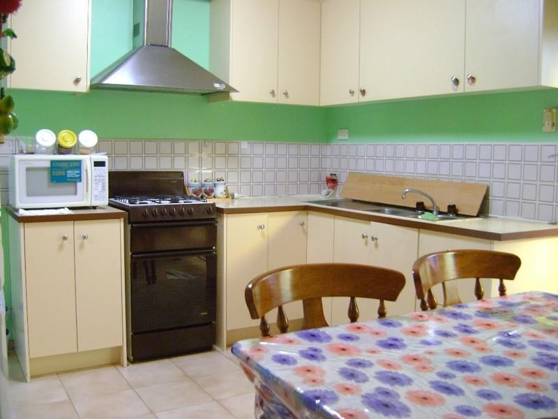 1/1A Woodstock Place, Springvale South VIC 3172