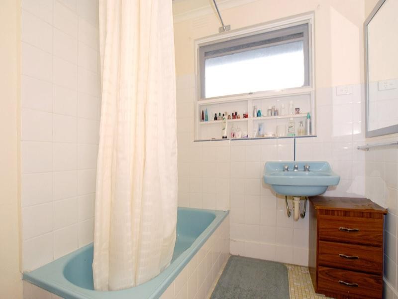 4/61 Lawn Road, Noble Park VIC 3174