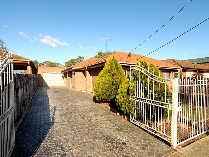 56 Fenton Court, Keysborough VIC 3173