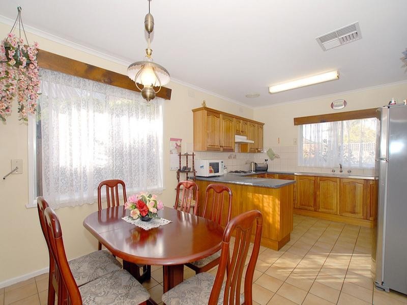1 Winslow Court, Keysborough VIC 3173