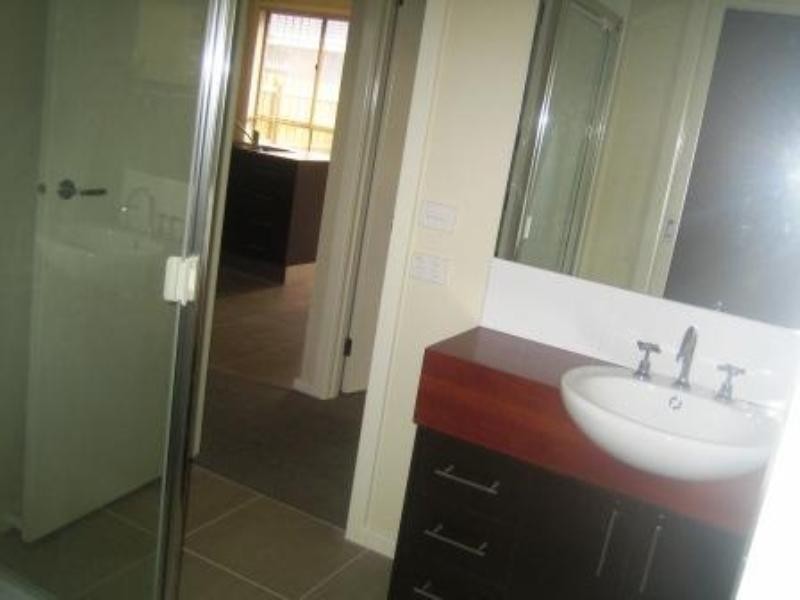 4/47 Ellt Crescent, Noble Park VIC 3174