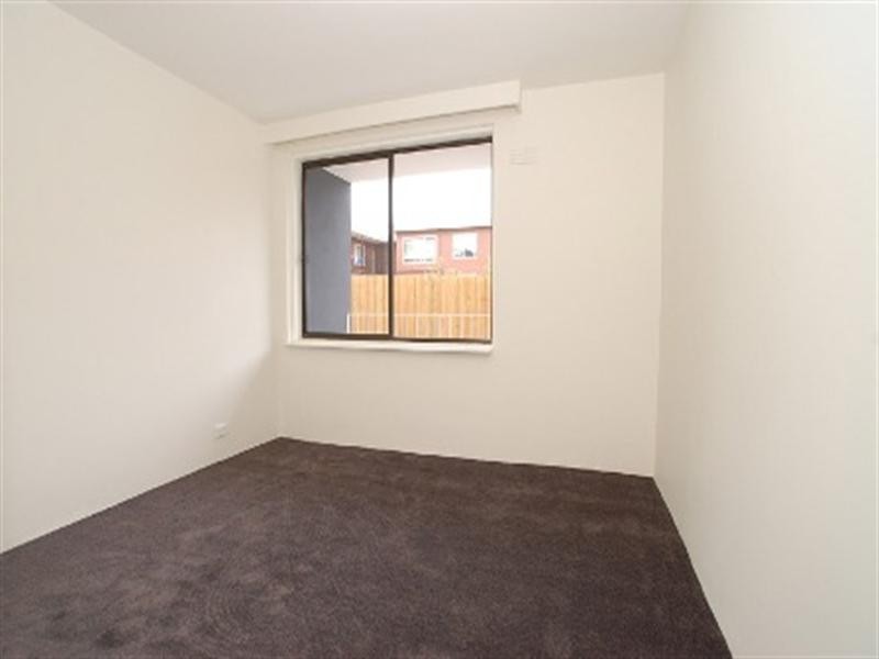 1/20 Close Avenue, Dandenong VIC 3175