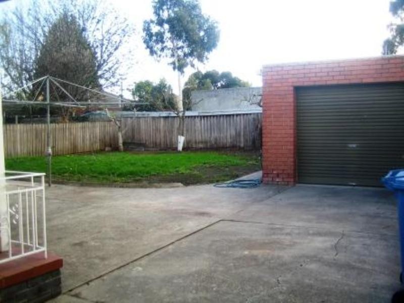 28 Shirley Street, Noble Park VIC 3174