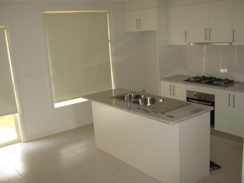 2/5 Logan Court, Noble Park VIC 3174