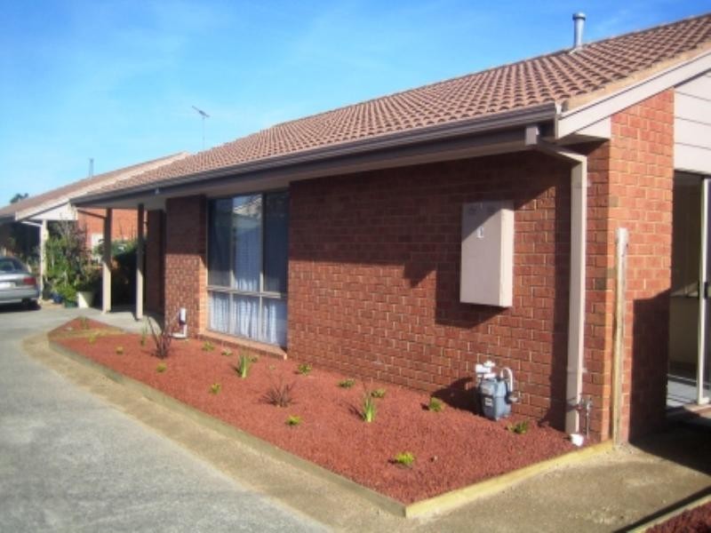 1/16 Sharon Road, Springvale South VIC 3172