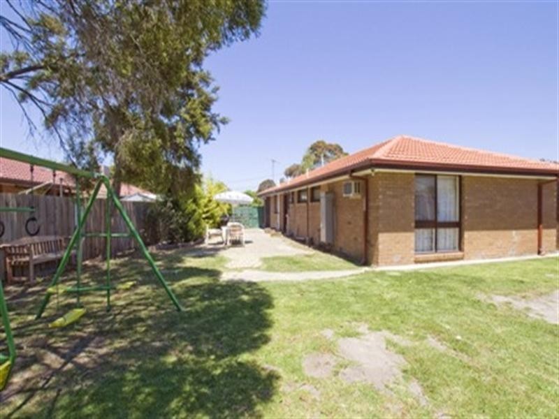 1 Aspen Court, Springvale South VIC 3172