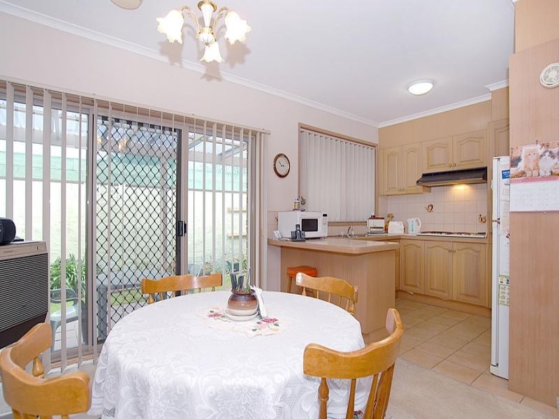 2/9 Dunstan Street, Clayton VIC 3168