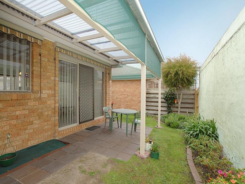 2/9 Dunstan Street, Clayton VIC 3168