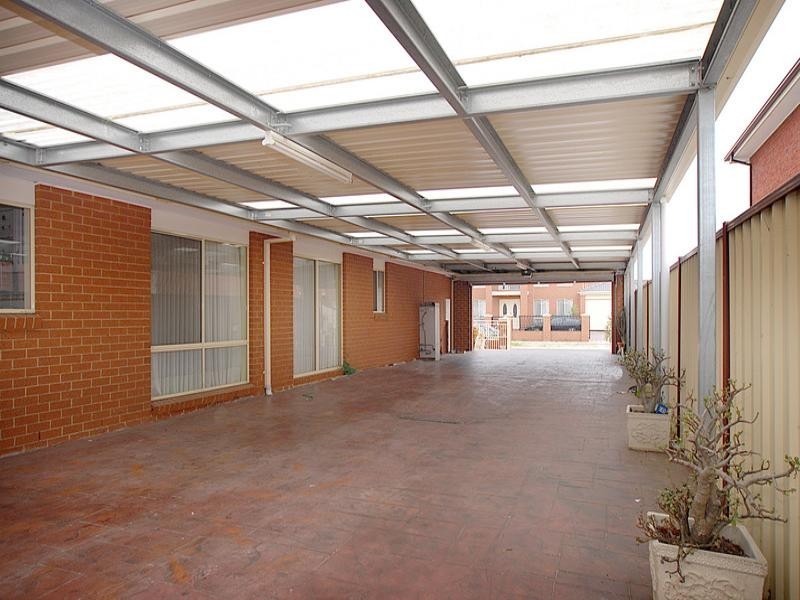 8 Sunrise Court, Springvale South VIC 3172