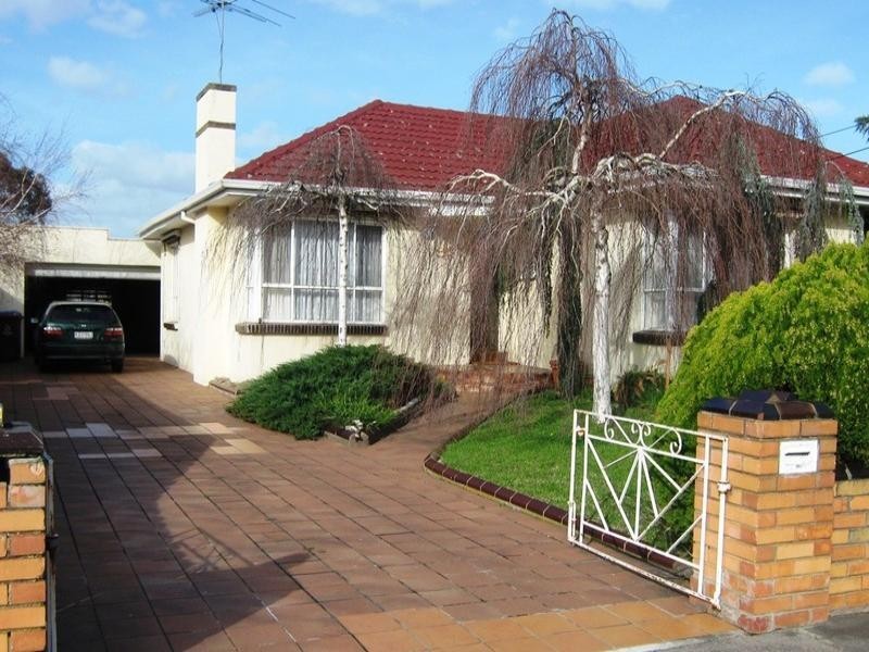 39 Stuart Street, Noble Park VIC 3174