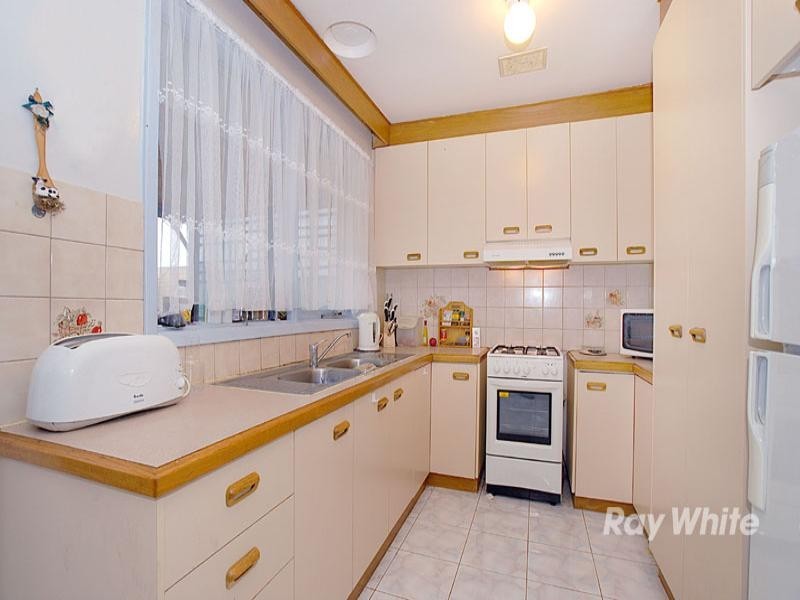 25 Taranto Drive, Noble Park VIC 3174