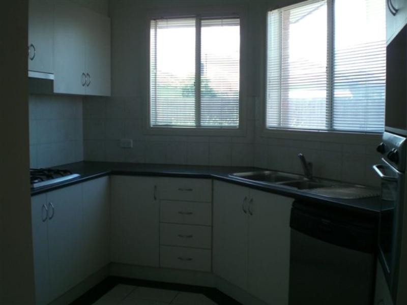 2/32 David Street, Dandenong VIC 3175