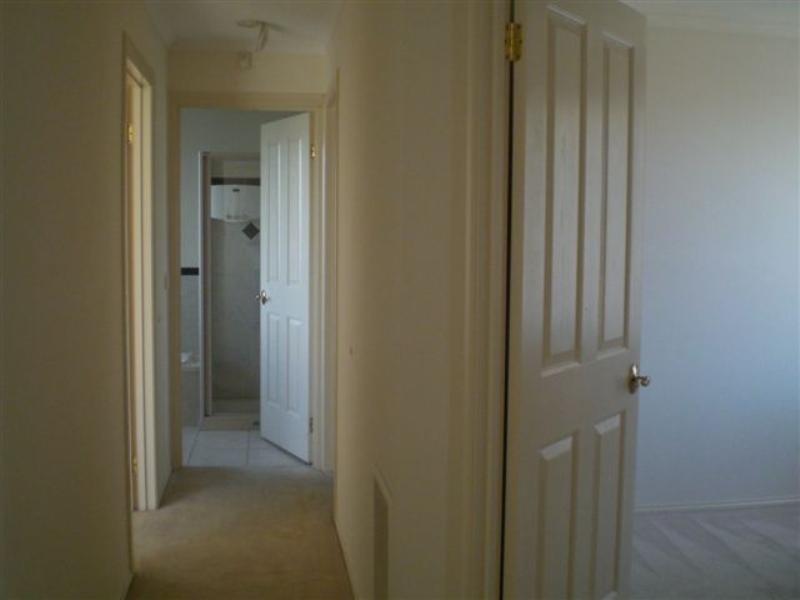 2/32 David Street, Dandenong VIC 3175